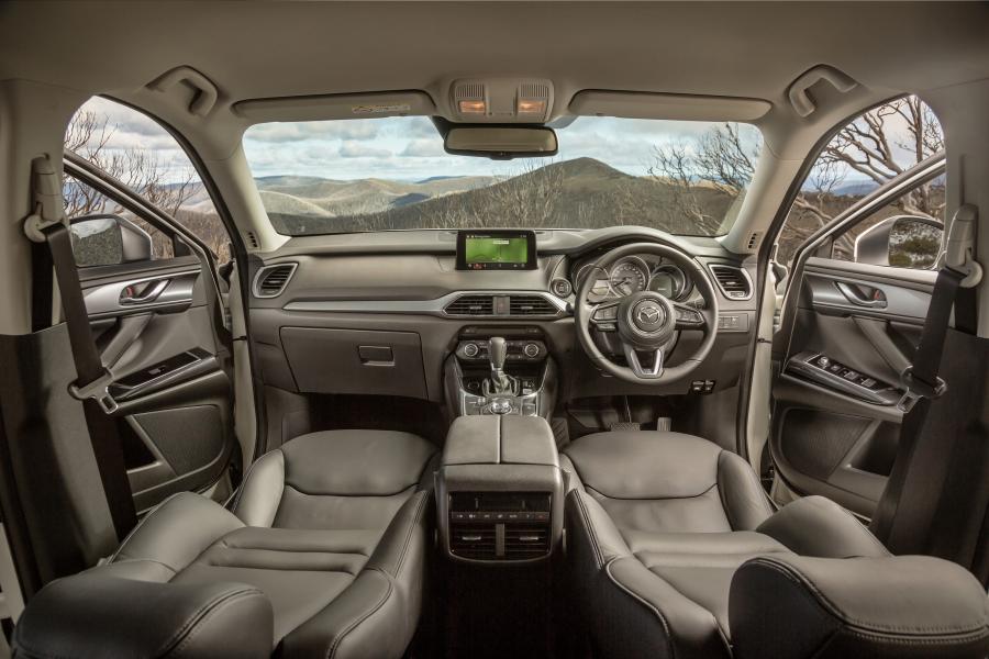 Интерьер Mazda CX-9 Touring 2016 года  (AU) (фото 7 из 10)